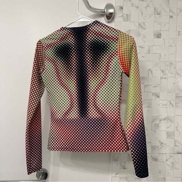 Sinead Gorey Size S/M Digitally Printed Curve Enhancing Top - Picture 9 of 10